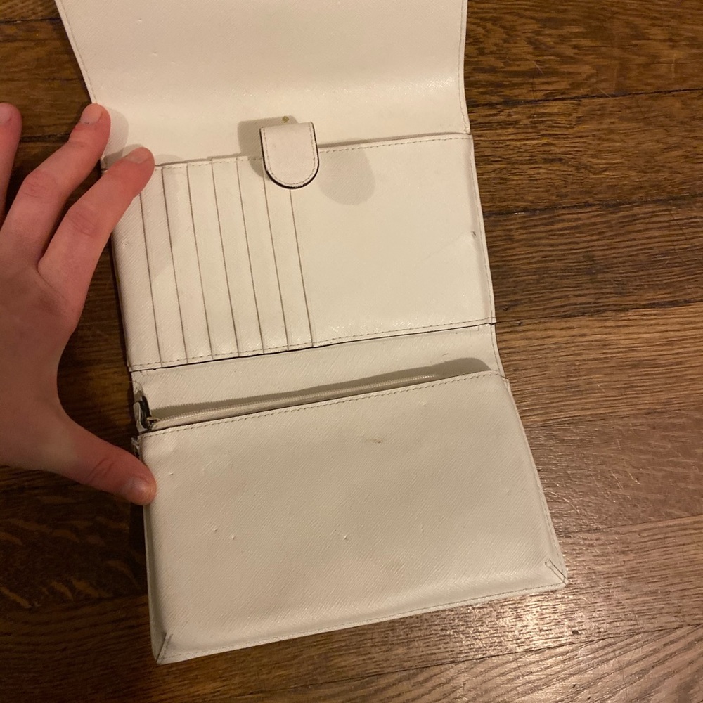 Kate Spade Wallet - Picture 4 of 8
